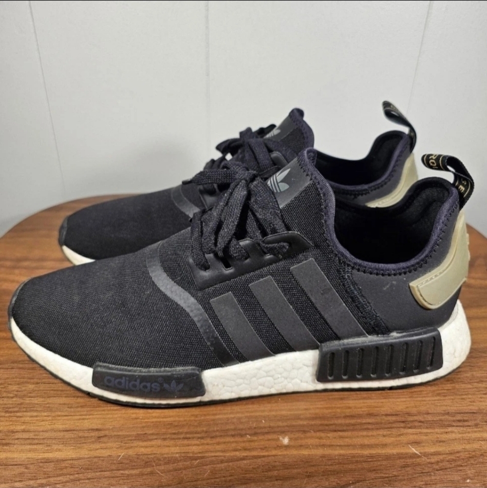 Adidas NMD R1 - Picture 2 of 4